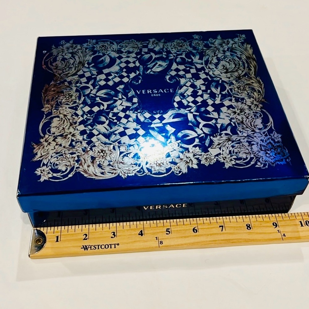 VERSACE Blue Box, EUC - Picture 3 of 7